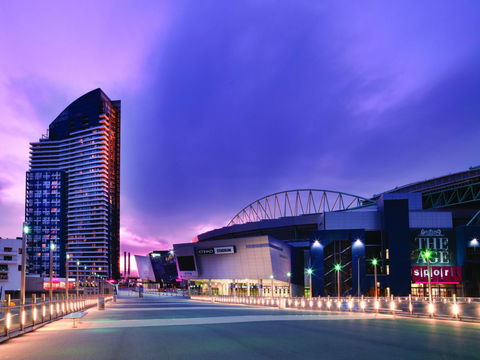 Travelodge Hotel Melbourne Docklands - Northern Rivers Accommodation 7