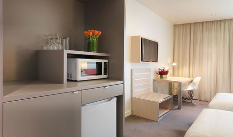 Travelodge Hotel Melbourne Docklands - Northern Rivers Accommodation 13