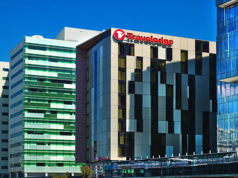 Travelodge Hotel Melbourne Docklands - Northern Rivers Accommodation 4