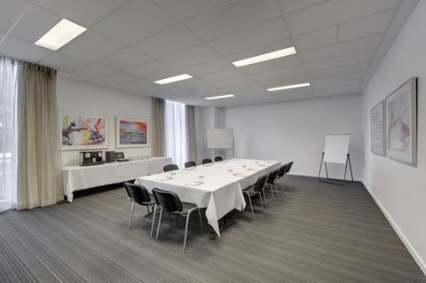 Travelodge Hotel Melbourne Docklands - Northern Rivers Accommodation 24