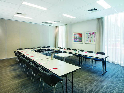 Travelodge Hotel Melbourne Docklands - Northern Rivers Accommodation 11