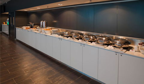 Travelodge Hotel Melbourne Docklands - Northern Rivers Accommodation 12