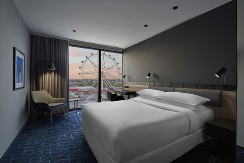 Vibe Hotel Melbourne Docklands - Northern Rivers Accommodation 6