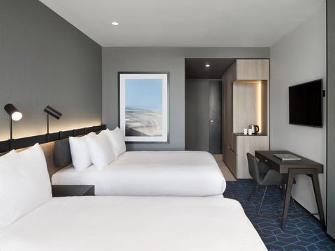 Vibe Hotel Melbourne Docklands - Northern Rivers Accommodation 23