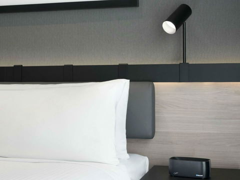 Vibe Hotel Melbourne Docklands - Northern Rivers Accommodation 13