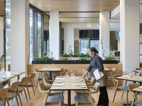 Vibe Hotel Melbourne Docklands - Northern Rivers Accommodation 17