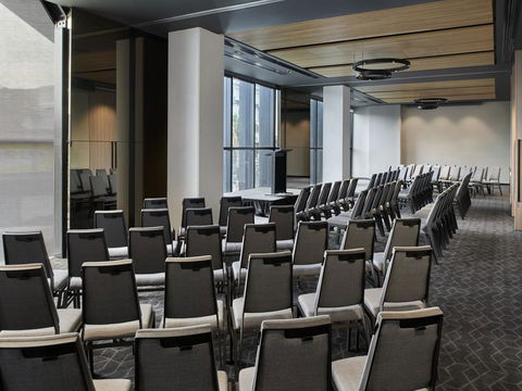 Vibe Hotel Melbourne Docklands - Northern Rivers Accommodation 33