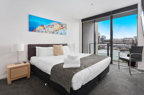 Docklands Private Collection - NEWQUAY - Northern Rivers Accommodation 8