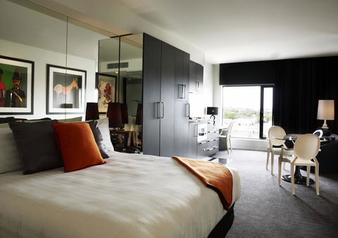 The Cullen Melbourne - Art Series - Northern Rivers Accommodation 3