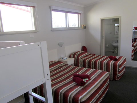 The Highlander Motel - 24HR Check In - Northern Rivers Accommodation 23