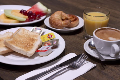 Causeway 353 Hotel - Northern Rivers Accommodation 19