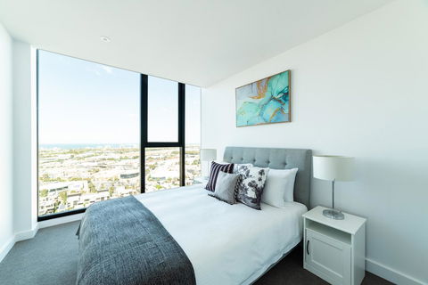 Melbourne Private Apartments - Collins Wharf Waterfront, Docklands - Northern Rivers Accommodation 9