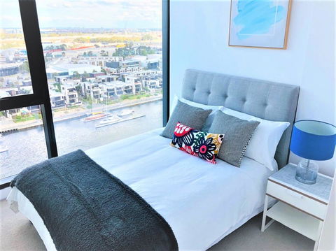 Melbourne Private Apartments - Collins Wharf Waterfront, Docklands - Northern Rivers Accommodation 16