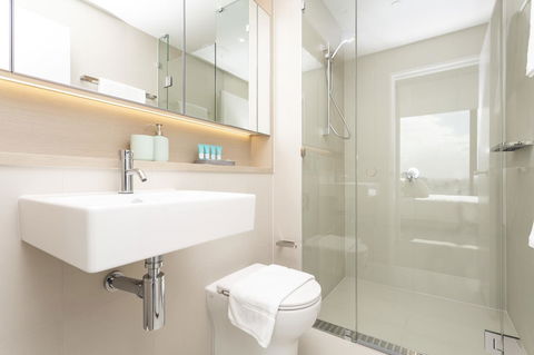 Melbourne Private Apartments - Collins Wharf Waterfront, Docklands - Northern Rivers Accommodation 18