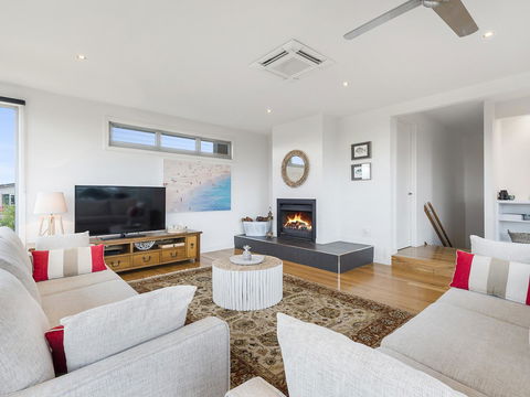 Aireys Ocean View - Northern Rivers Accommodation 2