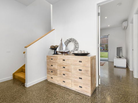 Aireys Ocean View - Northern Rivers Accommodation 11