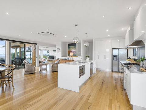 Aireys Ocean View - Northern Rivers Accommodation 1