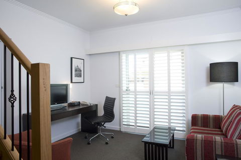 Alto Hotel On Bourke - Northern Rivers Accommodation 24