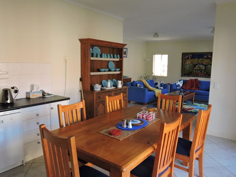 Monash And Chadstone WiFi - Northern Rivers Accommodation 11