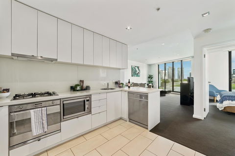 Signature Waterfront Apartments - Northern Rivers Accommodation 28