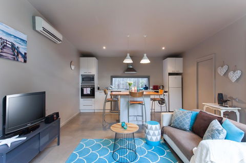 The Love Shack - Romantic Bungalow - Northern Rivers Accommodation 2
