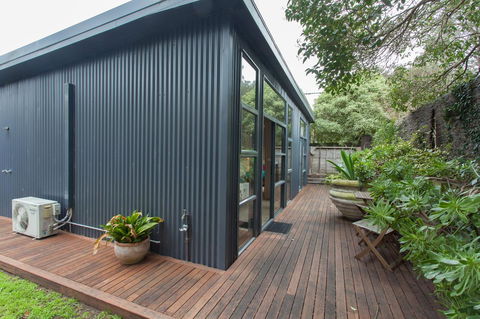 The Love Shack - Romantic Bungalow - Northern Rivers Accommodation 1