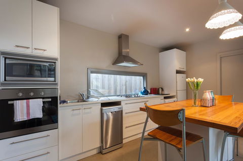 The Love Shack - Romantic Bungalow - Northern Rivers Accommodation 5