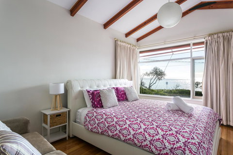 Beach Front Beauty - Ocean Front Views - Northern Rivers Accommodation 9