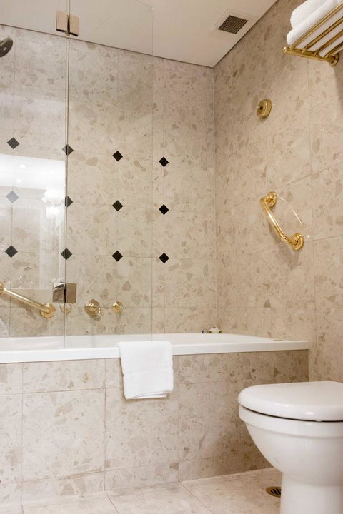 Stamford Plaza Melbourne - Northern Rivers Accommodation 10