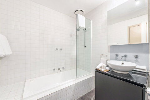 BreakFree On Collins - Northern Rivers Accommodation 6