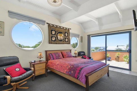 Black Dolphin Beach Penthouse - Northern Rivers Accommodation 2
