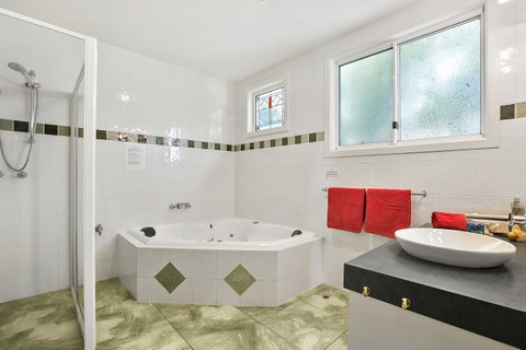 Black Dolphin Beach Penthouse - Northern Rivers Accommodation 15