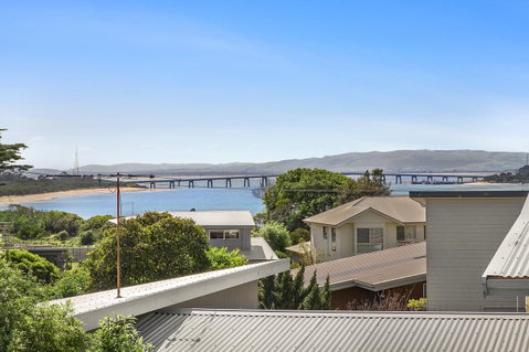 Black Dolphin Beach Penthouse - Northern Rivers Accommodation 19