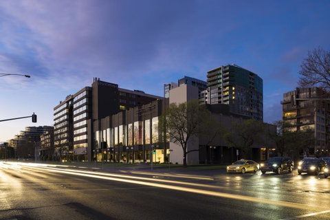 Pullman Melbourne Albert Park - Northern Rivers Accommodation 0