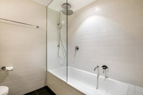 Stylish Apartment In Unique Church Development - Northern Rivers Accommodation 11