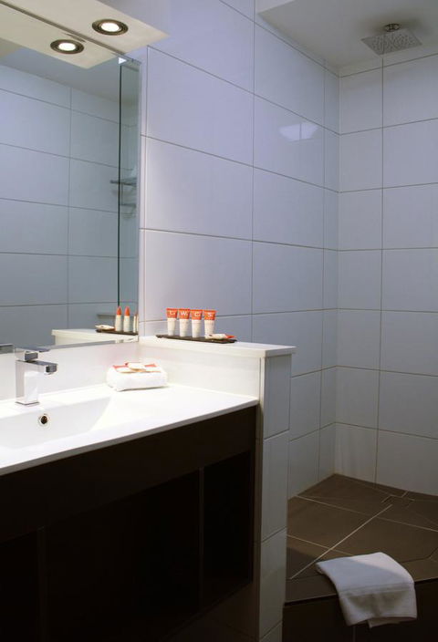 Hotel Grand Chancellor Melbourne - Northern Rivers Accommodation 10