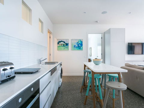 Lansdowne Villa - With Swimming Pool - Northern Rivers Accommodation 6