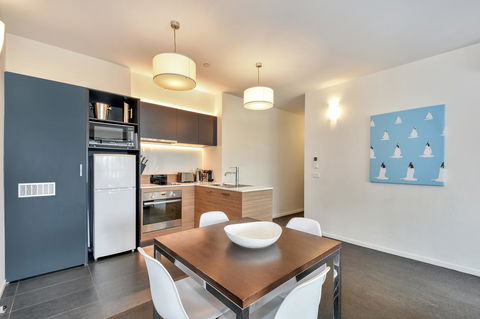 Vue Apartments Geelong - Northern Rivers Accommodation 24