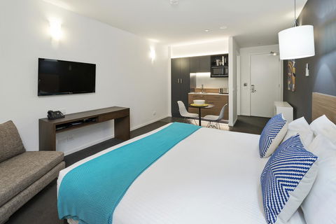 Vue Apartments Geelong - Northern Rivers Accommodation 4