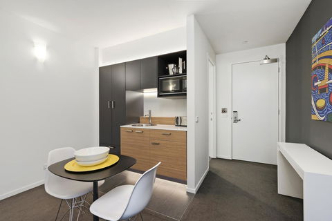 Vue Apartments Geelong - Northern Rivers Accommodation 2