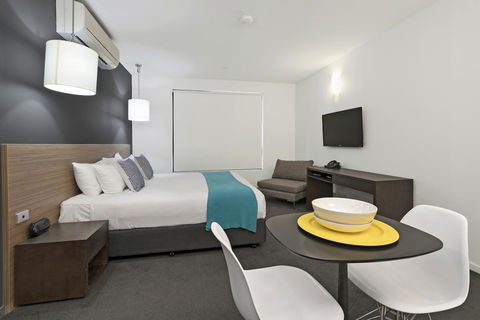 Vue Apartments Geelong - Northern Rivers Accommodation 6