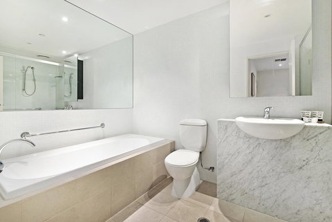 ULTIQA Little Collins (located At The Hero Apartment Building) - Northern Rivers Accommodation 27