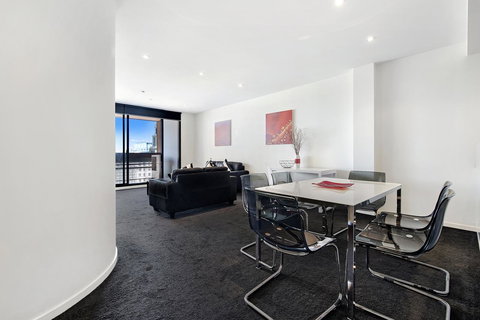 ULTIQA Little Collins (located At The Hero Apartment Building) - Northern Rivers Accommodation 33