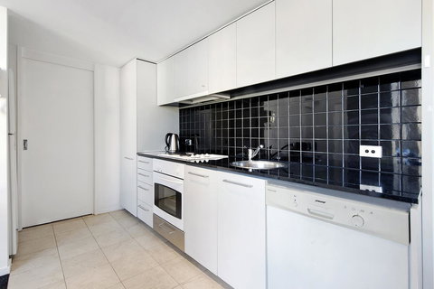 ULTIQA Little Collins (located At The Hero Apartment Building) - Northern Rivers Accommodation 24