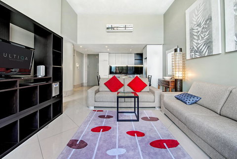 ULTIQA Little Collins (located At The Hero Apartment Building) - Northern Rivers Accommodation 4