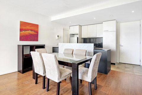 ULTIQA Little Collins (located At The Hero Apartment Building) - Northern Rivers Accommodation 17