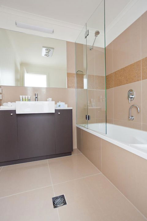 Bairnsdale International - Northern Rivers Accommodation 4
