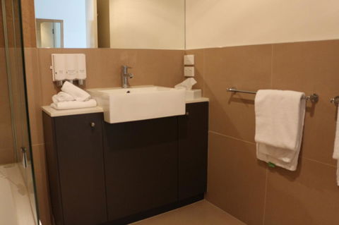 Bairnsdale International - Northern Rivers Accommodation 24