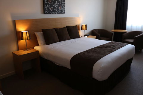 Bairnsdale International - Northern Rivers Accommodation 11