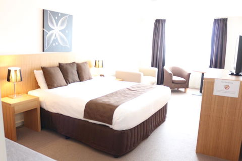 Bairnsdale International - Northern Rivers Accommodation 10